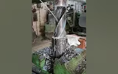 MMT Radial drill machine Accuracy as per iso 10 Micron